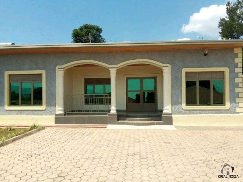 Remera near Gishushu RDB beautiful unfurnished house for rent at 600