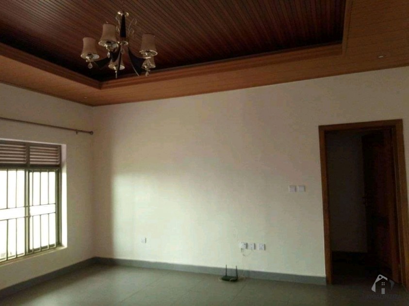 Remera near Gishushu RDB beautiful unfurnished house for rent at 600