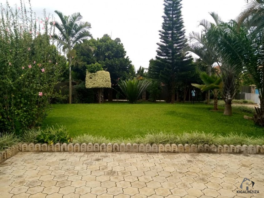 House for sale in Kigali Nyarutarama Nziza Business Group