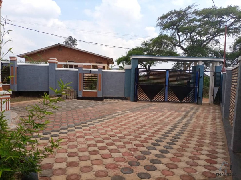 House for sale in Kigali kanombe Nziza Business Group