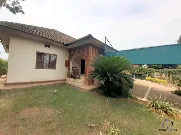 Furnished house for rent in Nyarutarama Nziza Business Group