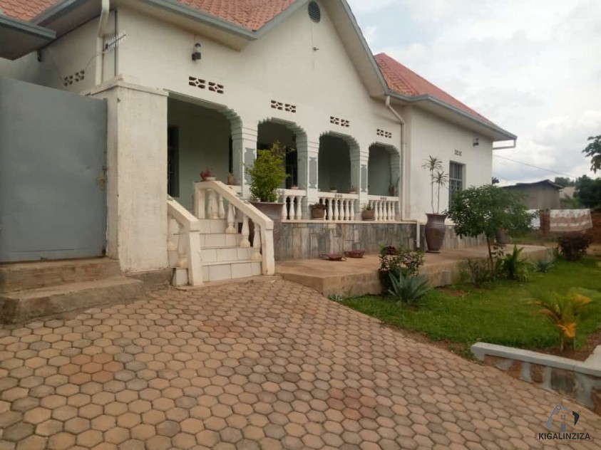 House for rent in Nyarutarama Nziza Business Group