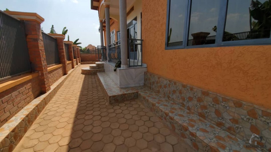 House for sale in Kinyinya Nziza Business Group