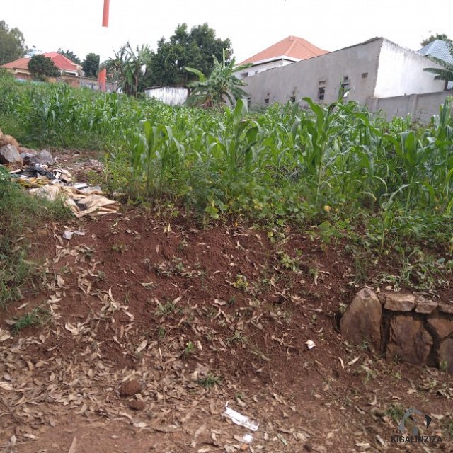 Plot for sale at kicukiro nyanza +250788579170