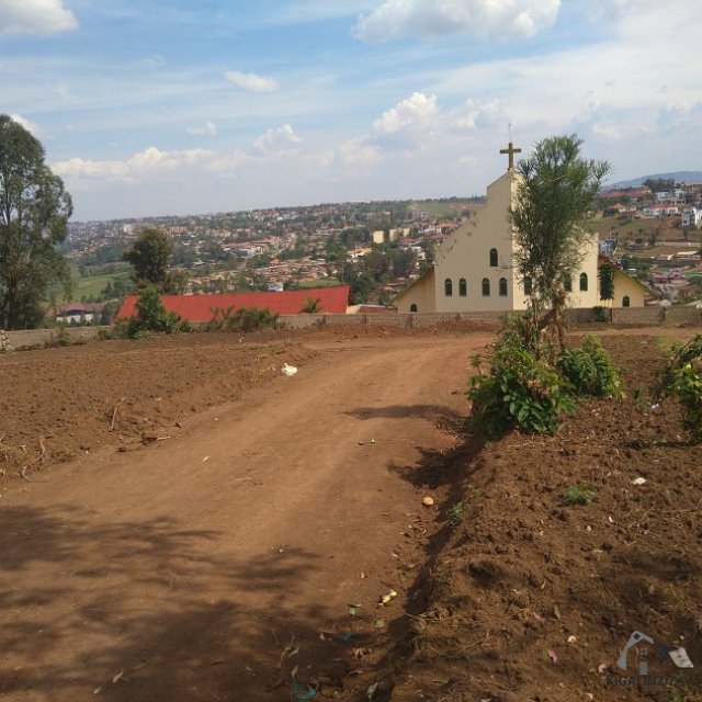 Plots for sale at kagugu +250788579170