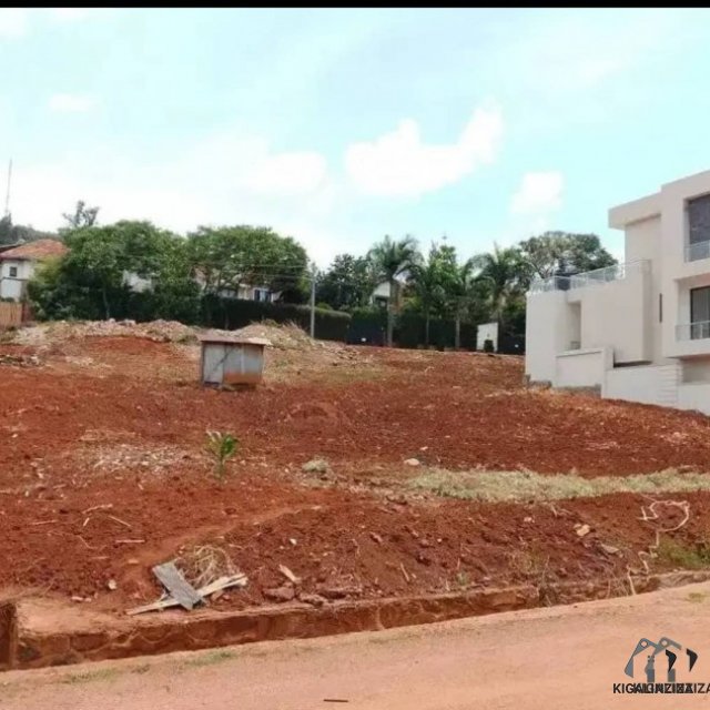 Plot for sale in Kicukiro Rebero 0788579170