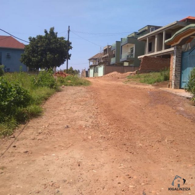 Plot for sale in kicukiro Karembure 0788579170