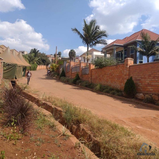 Plot for sale in Rebero Sabaganga 0788579170