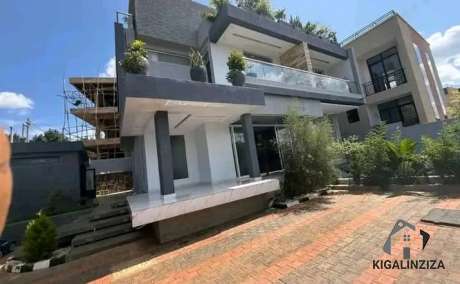 House for sale in Rebero