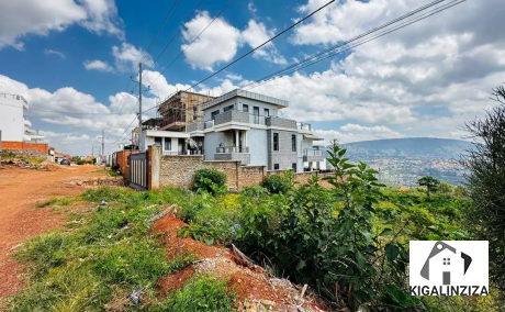 Plot for sale at kicukiro Rebero +250788579170