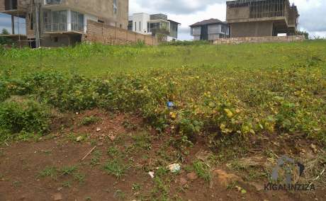 Plot for sale at kicukiro nyanza +250788579170