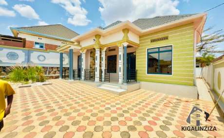 House for sale at kicukiro kanombe +250788579170