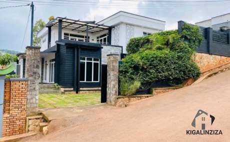 House for sale in Rebero